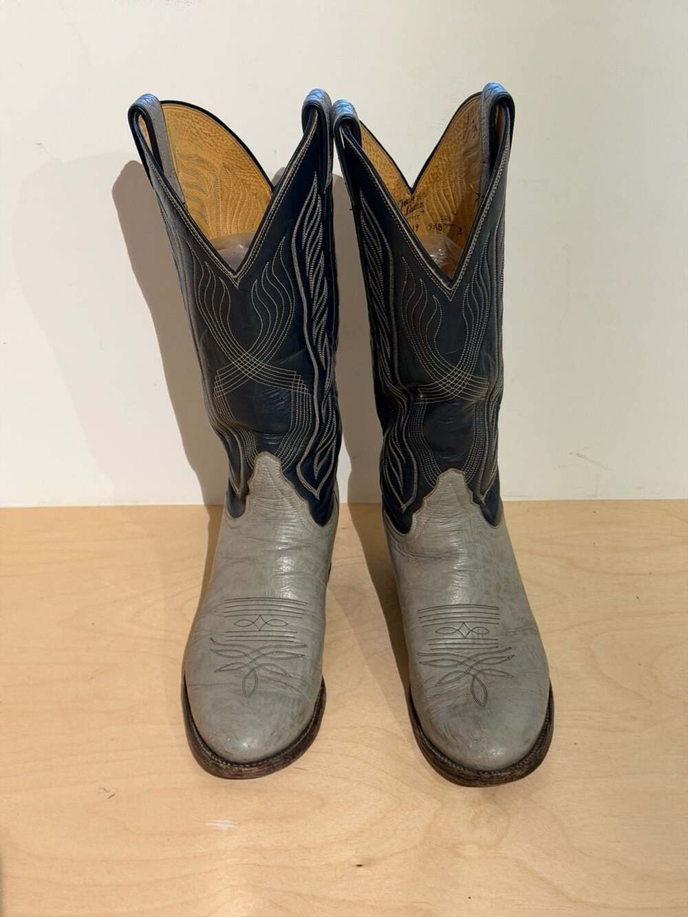 Tony Lama Style 8119 Cowboy Boots Size 9.5B Gray Blue Western